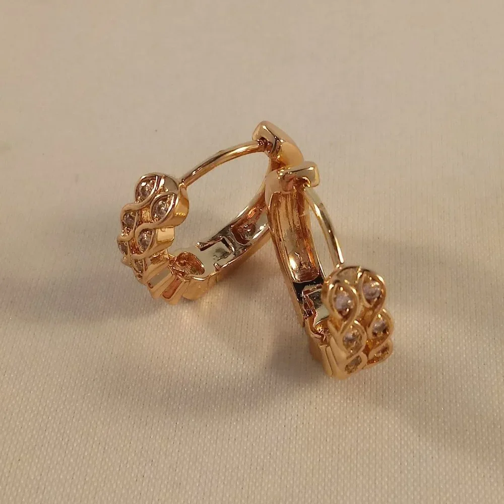 18K Yellow Gold Filled Swirl Infinity White Diamond Zircon Hoop Huggie Earrings